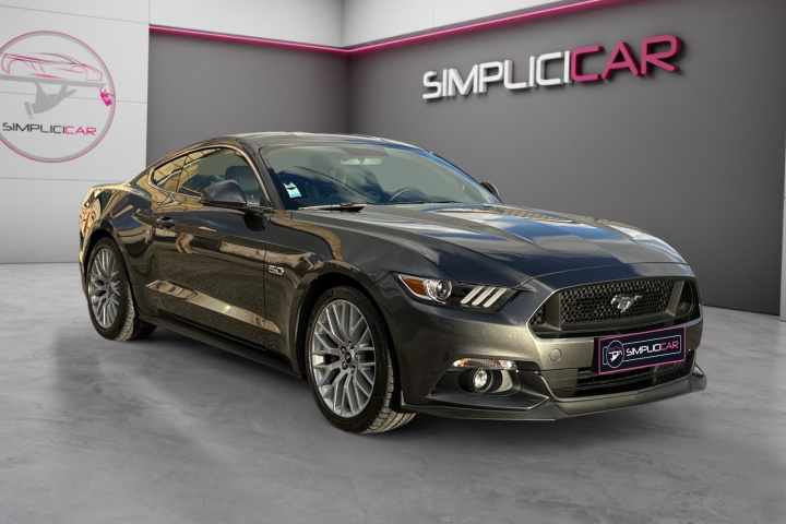 FORD MUSTANG FASTBACK