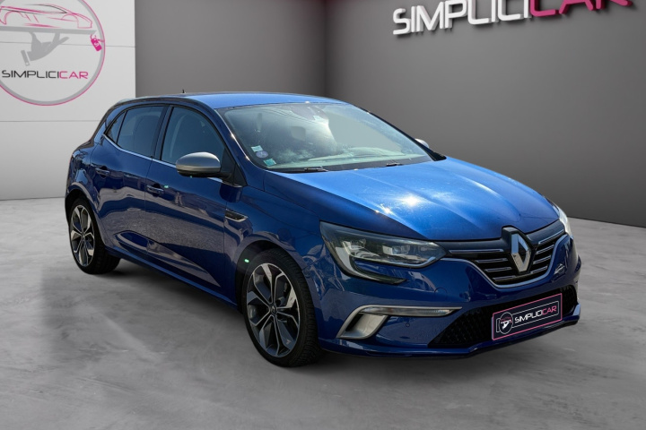 RENAULT MEGANE IV BERLINE