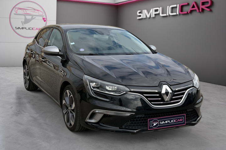 RENAULT MEGANE IV BERLINE