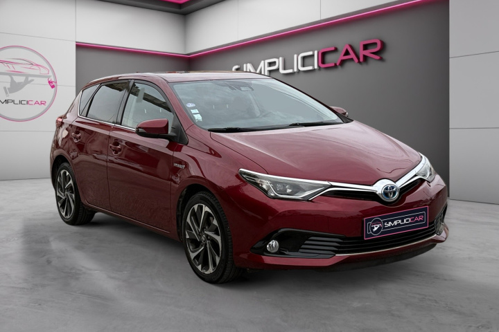 TOYOTA AURIS BUSINESS