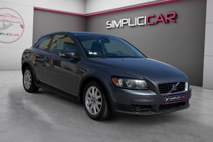 VOLVO C30